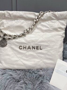 Chanel 22 bag small